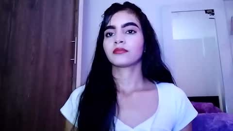 dulce_lucero online show from 01/30/25, 05:17
