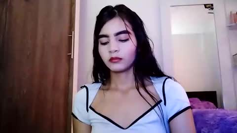 dulce_lucero online show from 02/03/25, 05:56