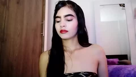 dulce_lucero online show from 02/04/25, 04:39