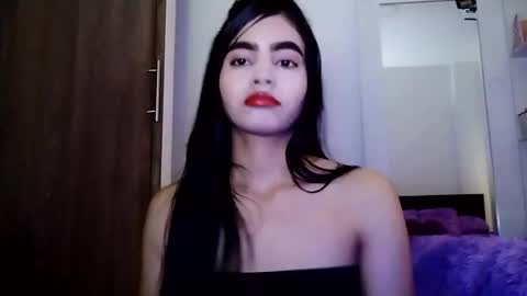 dulce_lucero online show from 02/05/25, 04:03
