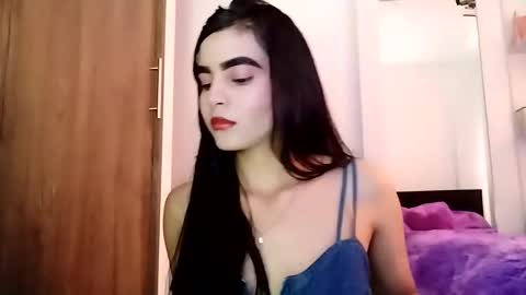 dulce_lucero online show from 02/24/25, 05:42