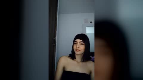 dulce_lucero online show from 06/22/26, 02:25