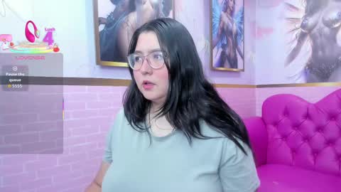 Snapshot of dulce_meow chatting on 11/05/25, 11:54 Dulce online show from 11/05/25, 11:54