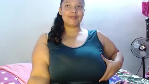 dulce online show from 02/12/25, 03:05