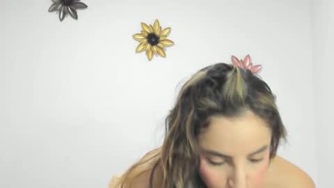 Dulce  online show from 12/06/24, 03:22