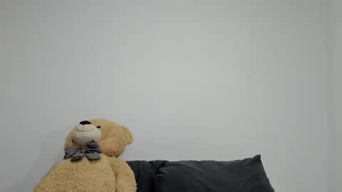 Dulce  online show from 02/27/25, 12:23