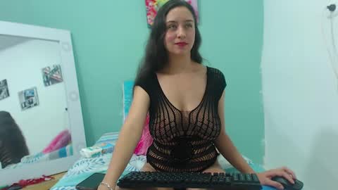 Snapshot of dulce_sexy21 chatting on 01/28/25, 08:26 dulce_sexy21 online show from 01/28/25, 08:26