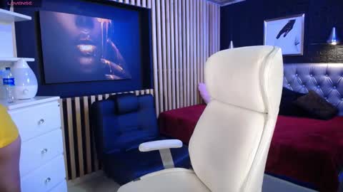 Valeria online show from 03/11/25, 04:40