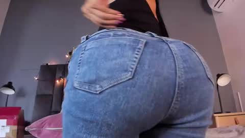 DULCE AURORA online show from 09/13/25, 02:44