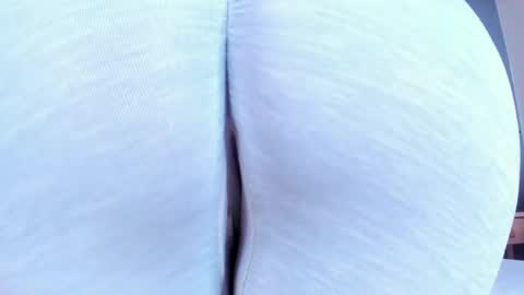 DULCE AURORA online show from 05/29/26, 03:04