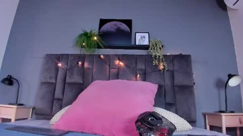 DULCE AURORA online show from 06/11/26, 06:00