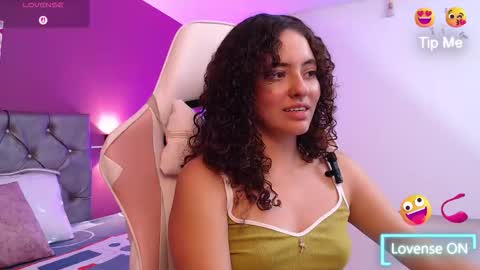Snapshot of dulcee_gaby chatting on 10/28/25, 12:41 dulcee_gaby online show from 10/28/25, 12:41
