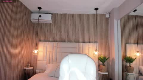 Dulce  online show from 11/27/25, 11:34