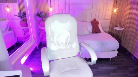 Dulce  online show from 12/15/25, 11:36