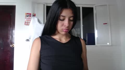 dulceisabellax online show from 01/25/25, 05:19