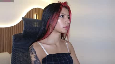Snapshot of dulcetorresvg chatting on 06/05/26, 04:52 Dulce online show from 06/05/26, 04:52