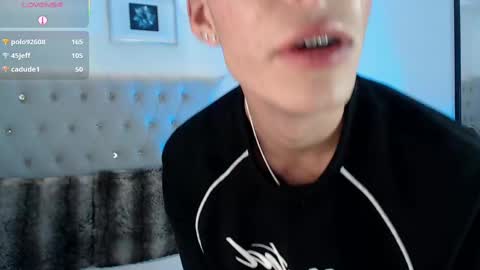 Dulcey online show from 09/14/25, 09:19