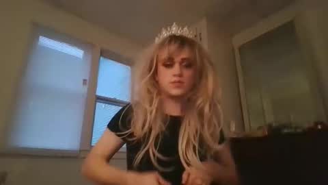 Snapshot of dulcidarling chatting on 01/10/26, 09:41 Buffy Glimmers online show from 01/10/26, 09:41