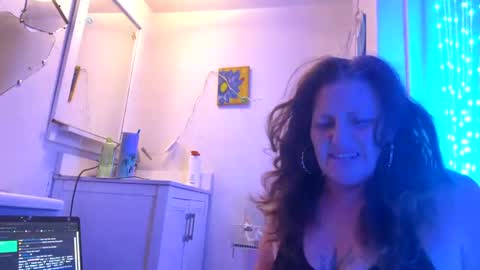 dumbgirl5150 online show from 12/02/24, 12:07