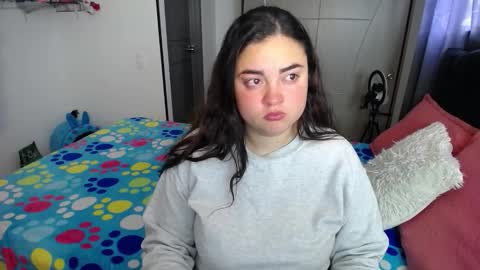 Snapshot of dumont_model chatting on 12/18/25, 06:47 Nicole online show from 12/18/25, 06:47