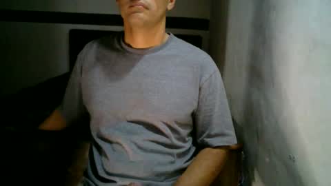 Snapshot of dumout33 chatting on 01/06/25, 07:56 Sergio online show from 01/06/25, 07:56