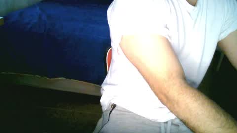 Snapshot of dumout33 chatting on 10/05/25, 06:17 Sergio online show from 10/05/25, 06:17