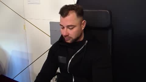 Snapshot of duncanstones chatting on 09/28/25, 06:19 DuncanStone online show from 09/28/25, 06:19