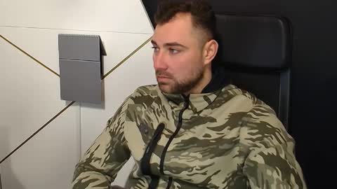 Snapshot of duncanstones chatting on 11/03/25, 04:58 DuncanStone online show from 11/03/25, 04:58