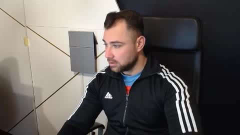 Snapshot of duncanstones chatting on 11/11/25, 06:02 DuncanStone online show from 11/11/25, 06:02