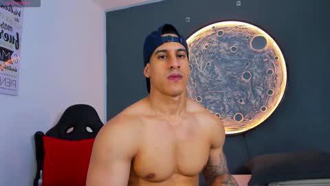 duran_dhikol1 online show from 12/22/25, 12:29