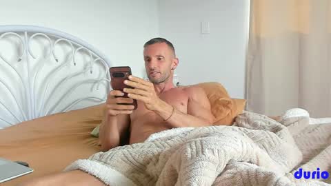 Snapshot of durio chatting on 04/11/26, 01:04 Durio online show from 04/11/26, 01:04