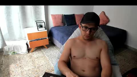 Snapshot of durojall chatting on 03/24/26, 06:13 Hander online show from 03/24/26, 06:13