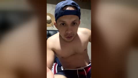 Snapshot of durojall chatting on 04/02/26, 01:03 Hander online show from 04/02/26, 01:03