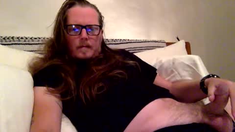 DUSTBORN online show from 10/25/25, 06:54