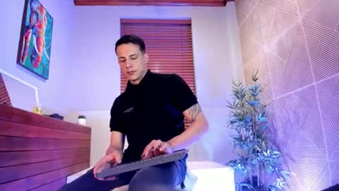 Dustin Sonne online show from 10/11/25, 03:50