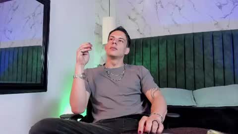 Dustin Sonne online show from 07/18/26, 03:33