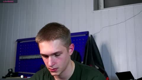 Dustyn online show from 11/05/25, 03:45