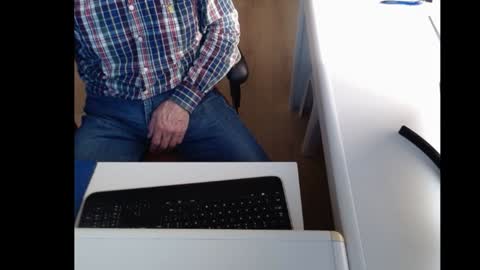 dutchpornking2 online show from 12/27/24, 01:50