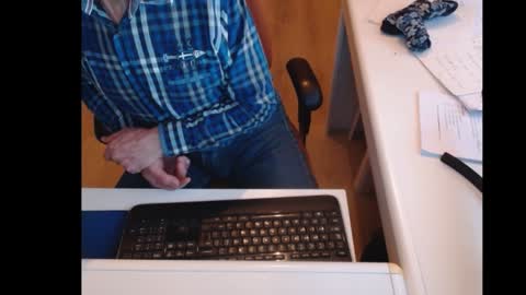 dutchpornking2 online show from 01/15/25, 02:46