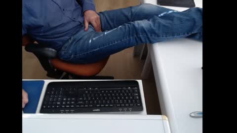 Snapshot of dutchpornking2 chatting on 10/01/25, 12:00 dutchpornking2 online show from 10/01/25, 12:00