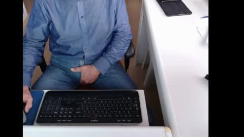 Snapshot of dutchpornking2 chatting on 10/04/25, 07:17 dutchpornking2 online show from 10/04/25, 07:17