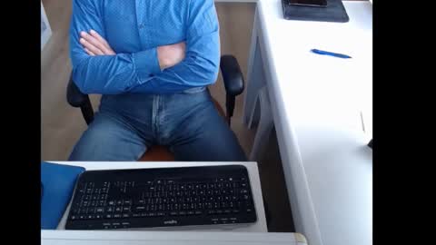 Snapshot of dutchpornking2 chatting on 10/09/25, 08:01 dutchpornking2 online show from 10/09/25, 08:01