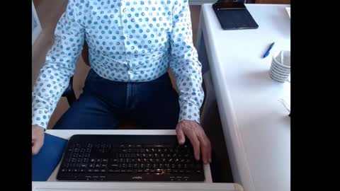 Snapshot of dutchpornking2 chatting on 10/10/25, 07:51 dutchpornking2 online show from 10/10/25, 07:51