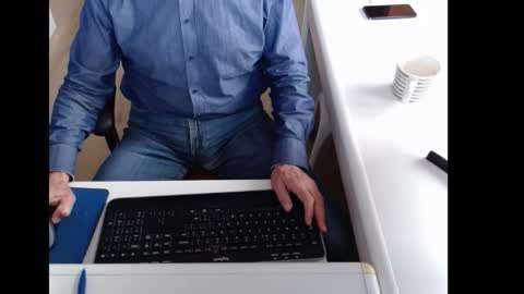 Snapshot of dutchpornking2 chatting on 10/15/25, 07:41 dutchpornking2 online show from 10/15/25, 07:41