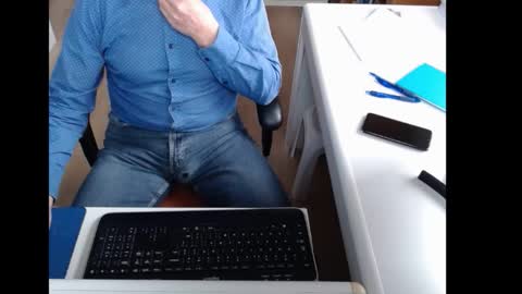 Snapshot of dutchpornking2 chatting on 10/29/25, 08:38 dutchpornking2 online show from 10/29/25, 08:38