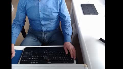 Snapshot of dutchpornking2 chatting on 10/31/25, 08:59 dutchpornking2 online show from 10/31/25, 08:59