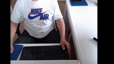 dutchpornking2 online show from 07/05/26, 06:20