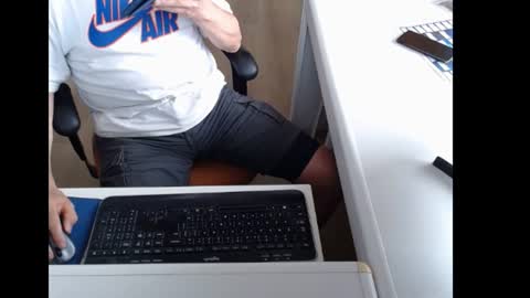 dutchpornking2 online show from 07/07/26, 06:47