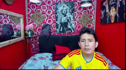 jordan y clarie online show from 07/22/26, 04:04
