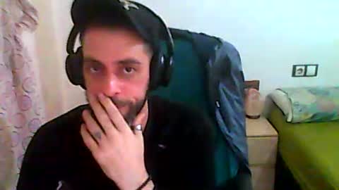 Snapshot of dvdvlc29 chatting on 12/16/25, 04:39 david online show from 12/16/25, 04:39